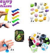 Happy Trendz®  Fidget Toys Pakket - Set met 7 verschillende Top Fidget Toys: Mesh Marble ,Mochi Fidget Cube ,   Fidget Pad , stress relief toys - Ontspannen - werk - thuis - onderweg
