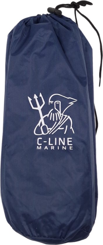 Donkerblauwe, opgevouwen poncho met C-Line Marine opdruk in een trekkoordzakje.