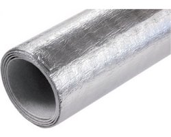 Radiatorfolie voor tegen de muur dus 3 mm dik - 50 cm breed - 5 mtr lang - Isolatiefolie - vochtwerend en gasbesparend - gemakkelijke en snelle bevestiging