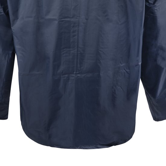Onderkant van een donkerblauwe regenjas, met lange mouwen.