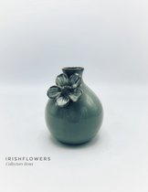 Bloemenvaasje - Moederdag - Moederdag cadeautje - Voorjaar - Decoratie - Voorjaarsdecoratie - Touch Green - Jolie - Porselein
