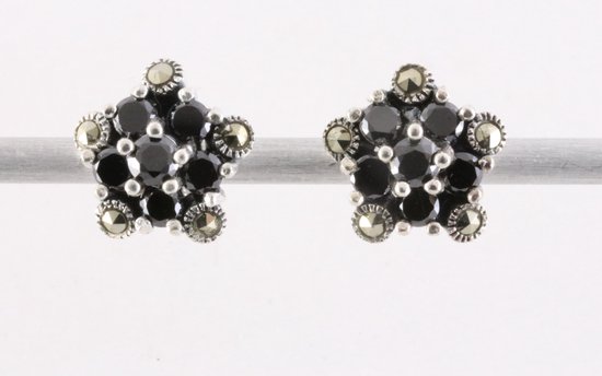 Fijne zilveren oorstekers met onyx en marcasiet