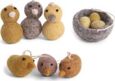 Pasen Decoratie | Vogeltjes, kuikentjes en nestje vilten paastak decoratie - set van 7 hangertjes - Fair Trade - Scandinavisch design