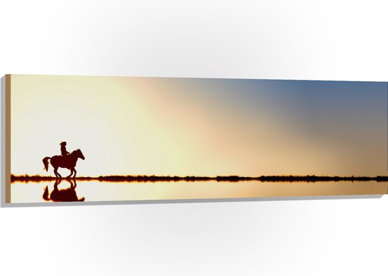 WallClassics - Hout - Paardrijder Langs het Water met Ondergaande Zon - 150x50 cm - 12 mm dik - Foto op Hout (Met Ophangsysteem)