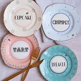 Yvonne Ellen Cheeky set van 4 gebaksbordjes: Tart, Cupcake, Crumpet, Treacle