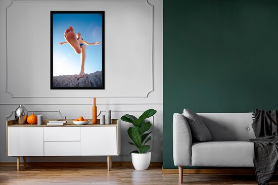 Photo en cadre - Le pied d'un cadre photo enfant 60x90 cm - Affiche sous cadre (Décoration murale salon / chambre)