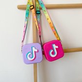 Tiktok siliconen tas fuchia roze - 11 cm x 11 cm - Tassen - Tiktok - Schoudertas - Hype 2021 - Leuk cadeau - meisjes tas