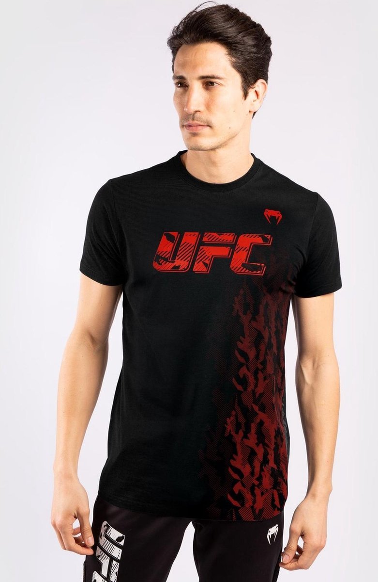 UFC Venum Authentic Fight Week S/S heren T-shirt Zwart Rood - XL