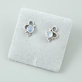 House of Jewels - Maansteen oorstekers gezet in Zilver