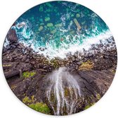 Dibond Wandcirkel - Bovenaanzicht van Waterval - 70x70cm Foto op Aluminium Wandcirkel (met ophangsysteem)