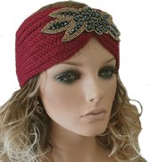 Trendy hoofdband haarband van acryl met broche kleur bordeaux rood maat one size