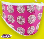 Geboortekapje, roze beschuit met muisjes | mondkapje | mondmasker | wasbaar | herbruikbaar | neusclip | polyester | katoen | verstelbaar | geboorte | hoera | beschuit | zwanger | kraamkado | baby | bevalling |