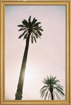 JUNIQE - Poster met houten lijst Palm Trees -40x60 /Roze