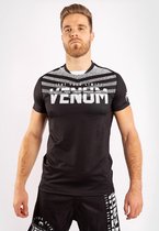 Venum SIGNATURE Dry Tech T-shirt Zwart Wit maat L