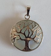 Pendentif arbre de vie en opalite. Gemme. Symbole de richesse, de sagesse et de beauté. cadeau de bijoux.