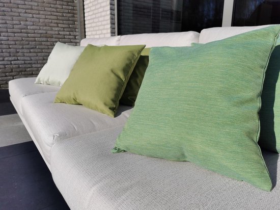 Sierkussens tuin: Qush Royal Sunbrella - Sunbrella Mimosa| Vlekbestendig | Wasmachine | Waterbestendig | Kleurvast | Schimmelwerend l Babyproof | Wasbaar | sierkussens | werpkussens buiten
