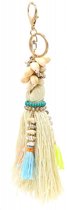 Tassenhanger, sleutelhanger, tassel met schelpen cremé