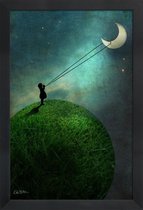 JUNIQE - Poster in houten lijst Chasing The Moon -30x45 /Grijs & Groen