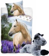 Paarden dekbedovertrek , beige Paard- witte Manen-140x200cm , 100% katoen- 1 persoons- dekbed- slaapkamer, incl. Grote paarden knuffel grijs/zwart 32 cm.