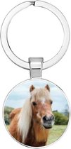 Akyol - Paarden Sleutelhanger - Paarden - Paardenliefhebber - leuk kado voor iemand die van paarden houdt - 2,5 x 2,5 CM