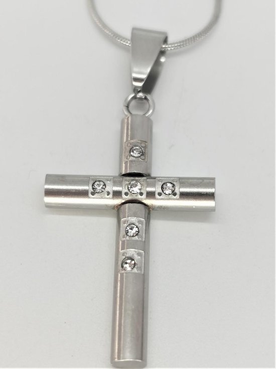 Elegante RVS rond kruis hanger met vierkant 6 kristal erin en bijpassende RVS ketting.