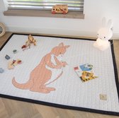Love by Lily - groot speelkleed - Kangaroo and baby - 200x150cm
