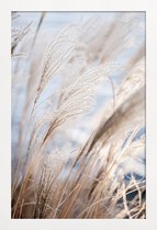 JUNIQE - Poster in houten lijst Grass 5 -40x60 /Bruin & Wit