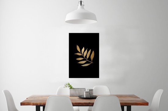 Branche à fines feuilles dorées allongées sur fond noir 60x90 cm