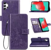 Voor Samsung Galaxy A32 4G Vier-blad sluiting Reliëf Gesp Mobiele Telefoon Bescherming Lederen Case met Lanyard & Card Slot & Portemonnee & Beugel Functie (Paars)