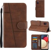 Voor Samsung Galaxy A02s (Amerikaanse versie) Stiksels Kalfsstructuur Gesp Horizontale flip lederen tas met houder & kaartsleuven & portemonnee & lanyard (bruin)