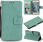 Totem Flower Reliëf Horizontale Flip TPU + PU lederen tas met houder & kaartsleuven & portemonnee voor iPhone 6 Plus (groen)