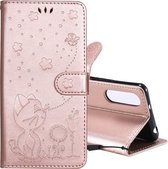 Voor Sony Xperia 5 II Kat Bee Embossing Patroon Schokbestendig Horizontaal Flip Leren Hoesje met Houder & Kaartsleuven & Portemonnee (Rose Goud)