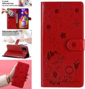 Voor Samsung Galaxy M31s Cat Bee Embossing Pattern Shockproof Horizontale Flip Leather Case met houder & kaartsleuven & portemonnee (rood)