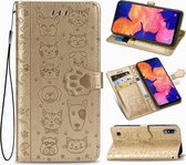 Voor Galaxy A10 schattige kat en hond reliëf horizontale flip lederen tas met beugel / kaartsleuf / portemonnee / lanyard (goud)