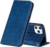 Voor iPhone 12 Pro Max Lucky Flowers Embossing Pattern Magnetische horizontale flip lederen tas met houder en kaartsleuven (donkerblauw)