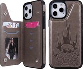 Skull Head Embossing Pattern Schokbestendige beschermhoes met houder & kaartsleuven & portemonnee voor iPhone 12 Pro Max (grijs)