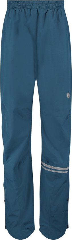 Blauwe regenbroek met reflecterende strepen op de zijkant van het been.