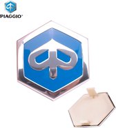 Embleem 'Piaggio' OEM | Piaggio / VespaEmbleem voor in voorkap / voorscherm | Piaggio Fly / Liberty