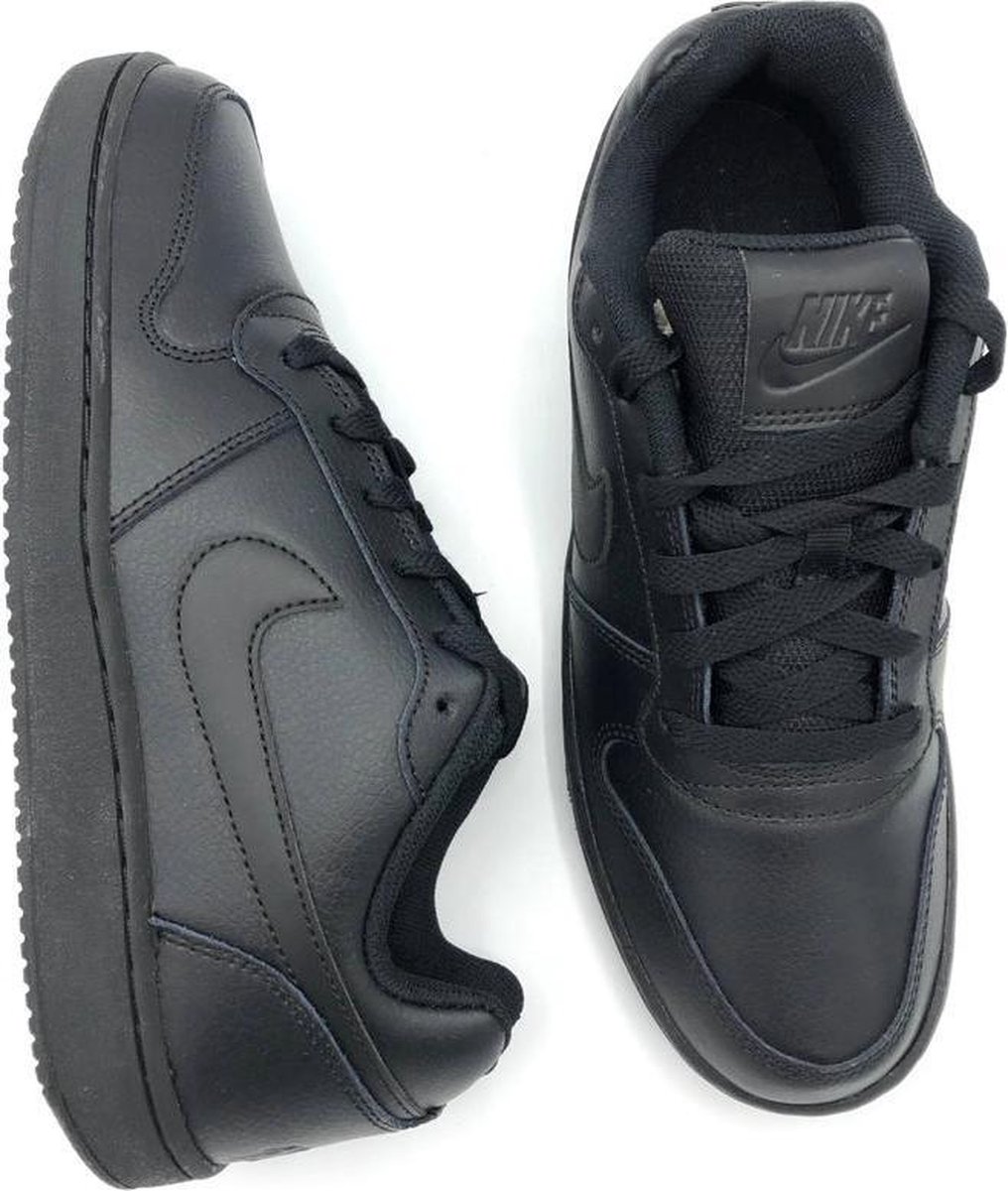 Nike Ebernow Low Sneakers Unisex Zwart