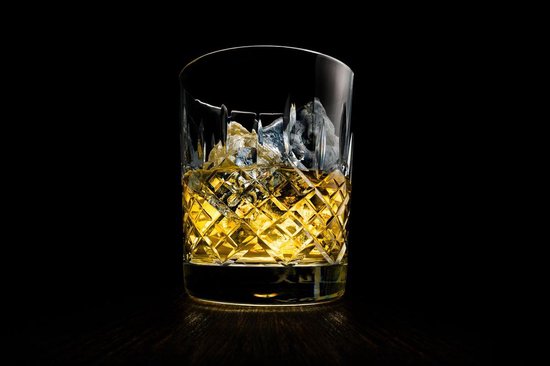 Bergbeklimmer Vroegst uitstulping Handgemaakte Kristallen Whiskey Glazen ROYAL in Luxe Geschenkdoos by GDLF®  | Whiskey... | bol.com