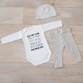 Baby kledingset unisex cadeautje zwangerschap aankondiging| maat 62-68 | grijs wit gestreept broekje en mutsje en witte romper lange mouw met tekst  Als het van papa en mama niet m