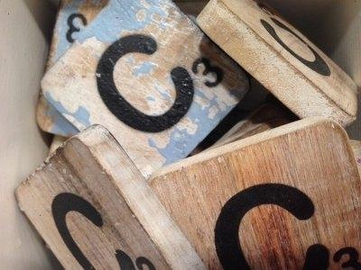 houten letters & tekens Scrabble Letter C