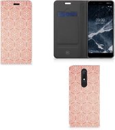 Nokia 5.1 (2018) Hoesje met Magneet Pattern Orange