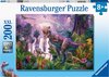 foto van Ravensburger puzzel Land van de Dinosauriërs - Legpuzzel - 200XXL stukjes
