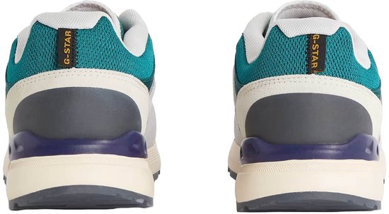 Achterkant van lichtgrijze G-Star sneakers met teal-groene mesh en off-white zool. G-Star-logo op de achterkant.