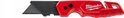 Milwaukee Fastback rood kantelmes met zwart metalen blad, metalen clip en inkeping.