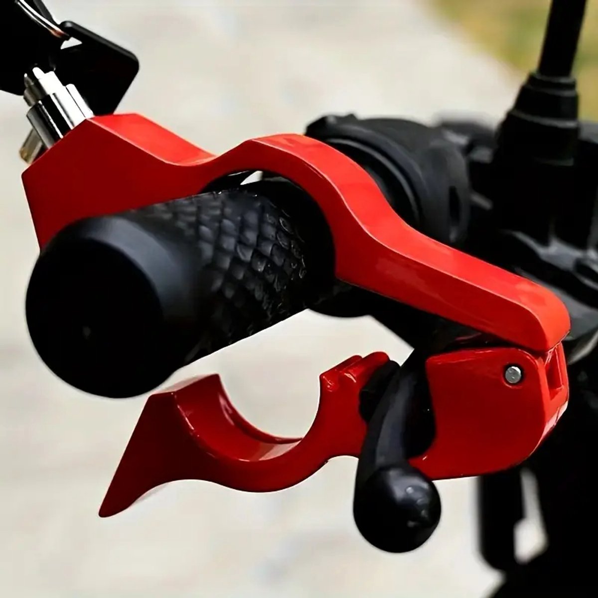 Stuurslot - Slot voor Scooter, Fiets – Universeel Beveiligingsslot met Sleutel – Aluminium Anti-diefstal Handremslot – Max. Stuurdikte 3,7 cm – foto 5