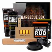Barbecue Box met The Bastard items | Barbecue cadeaupakket | BBQ Cadeaubox | Zomerpakket | Zomer cadeau | Zomer cadeau man | BBQ accessoires cadeau | BBQ spullen cadeau | Vaderdag cadeau | The Bastard cadeau