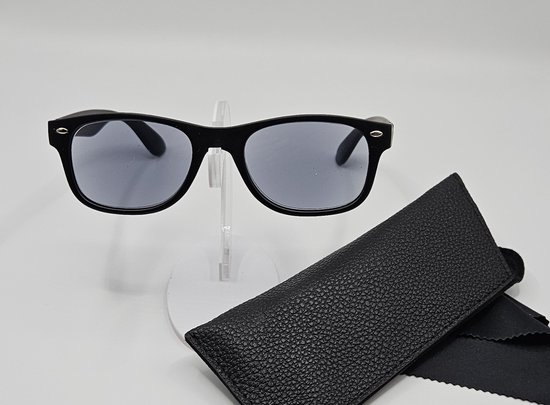 Lunettes de soleil +3.0 unisexes avec étui et chiffon, verres de protection solaire teintés noirs 0 / verres de lunettes de soleil, monture unisexe noire mate / LUNETTES DE SOLEIL DE LECTURE / lunette de lecture / Aland optiek / 103 SUN DISPLAY