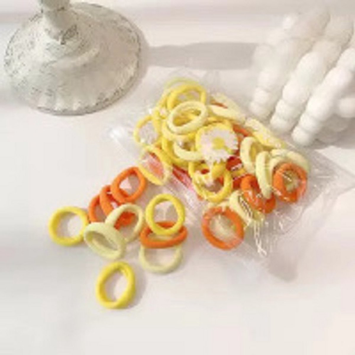 Haarelastiekjes mini endless. 50 stuks geel/orange tinten, 2cm breed. kleine haarelastiekjes voor meisjes - baby's